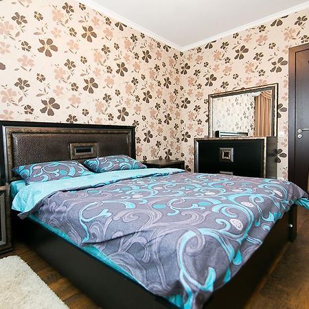Vip Apartment On Ilinska Суми Екстер'єр фото